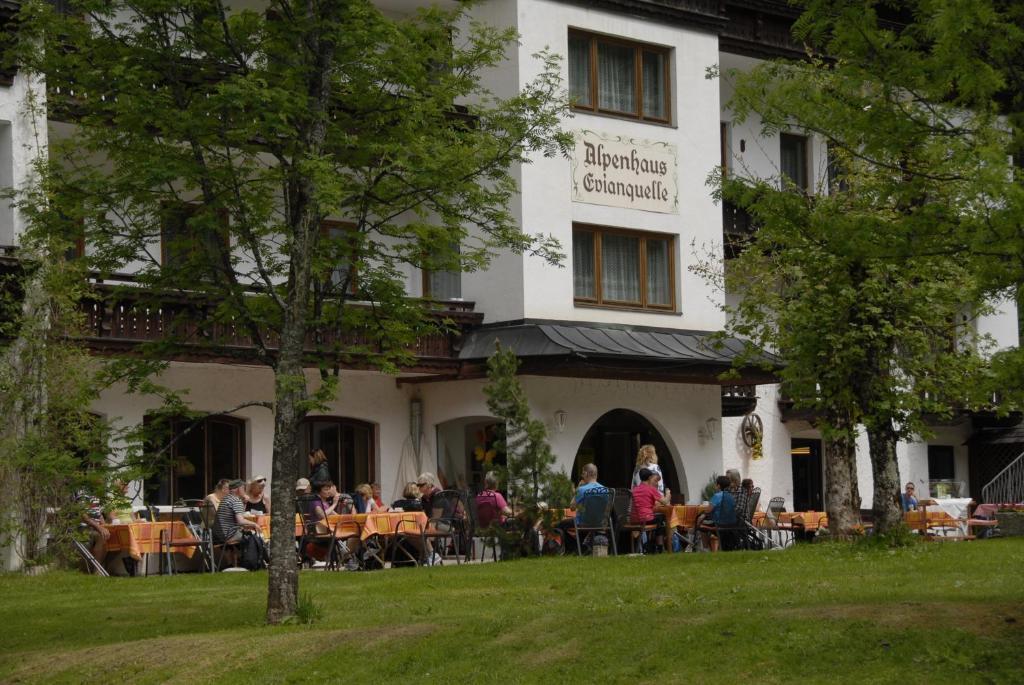 Hotel Evianquelle Bad Gastein Bagian luar foto