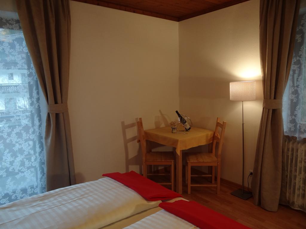 Hotel Evianquelle Bad Gastein Bagian luar foto